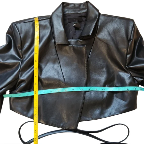 H:ours Alvina Black Cropped Faux Leather Blazer Jacket Small - Picture 7 of 8